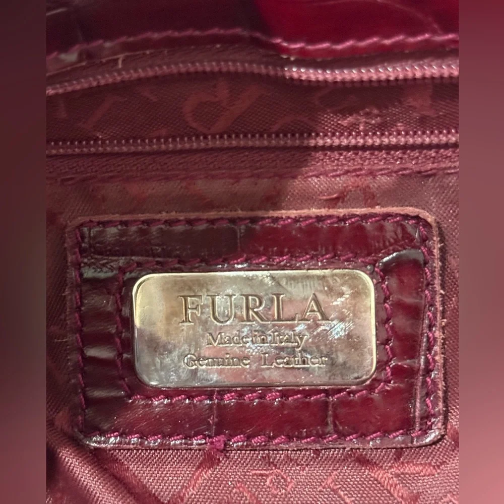 Furla Greta embossed croc handbag shoulder bag - Picture 5 of 13